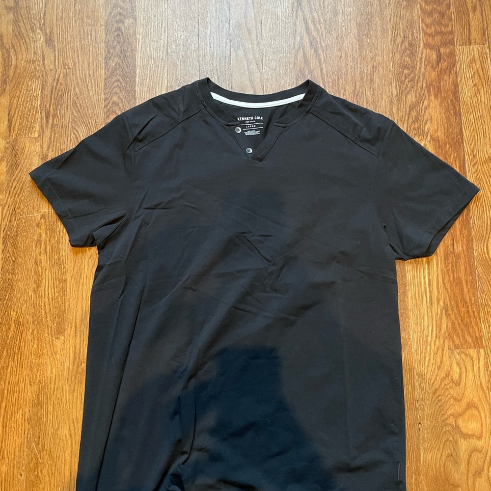 Kenneth Cole T shirt with buttons
